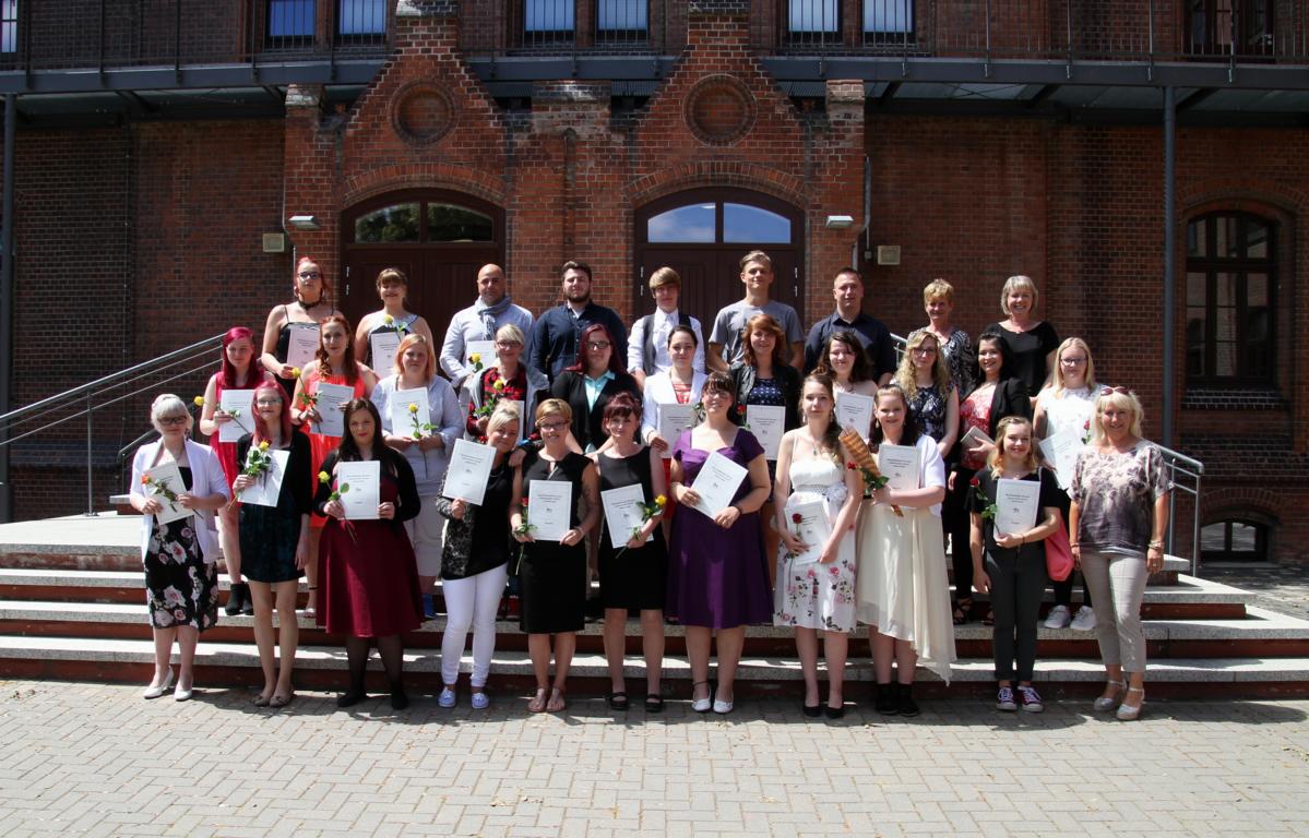 BKP 16 a + b mit Frau Hartmann,
 Frau Kahmann-Böer und Frau Günther